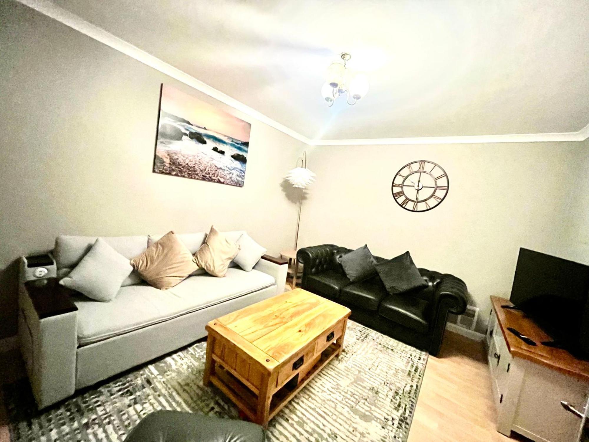 Spacious 3 Beds Cozy Home For Family And Contractors Sandhurst (Berkshire) Exterior foto